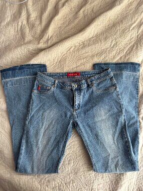 Low Waisted Bongo Jeans